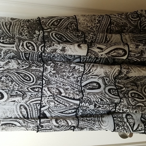 V-Neck Midi Dress, 2X - Picture 4 of 5